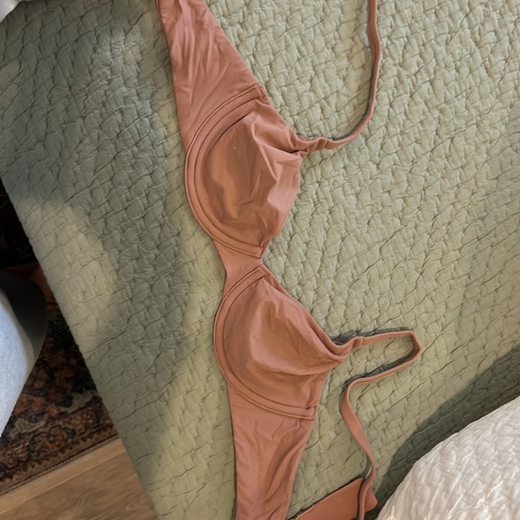 5 SKIMS Pieces - Picture 8 of 15